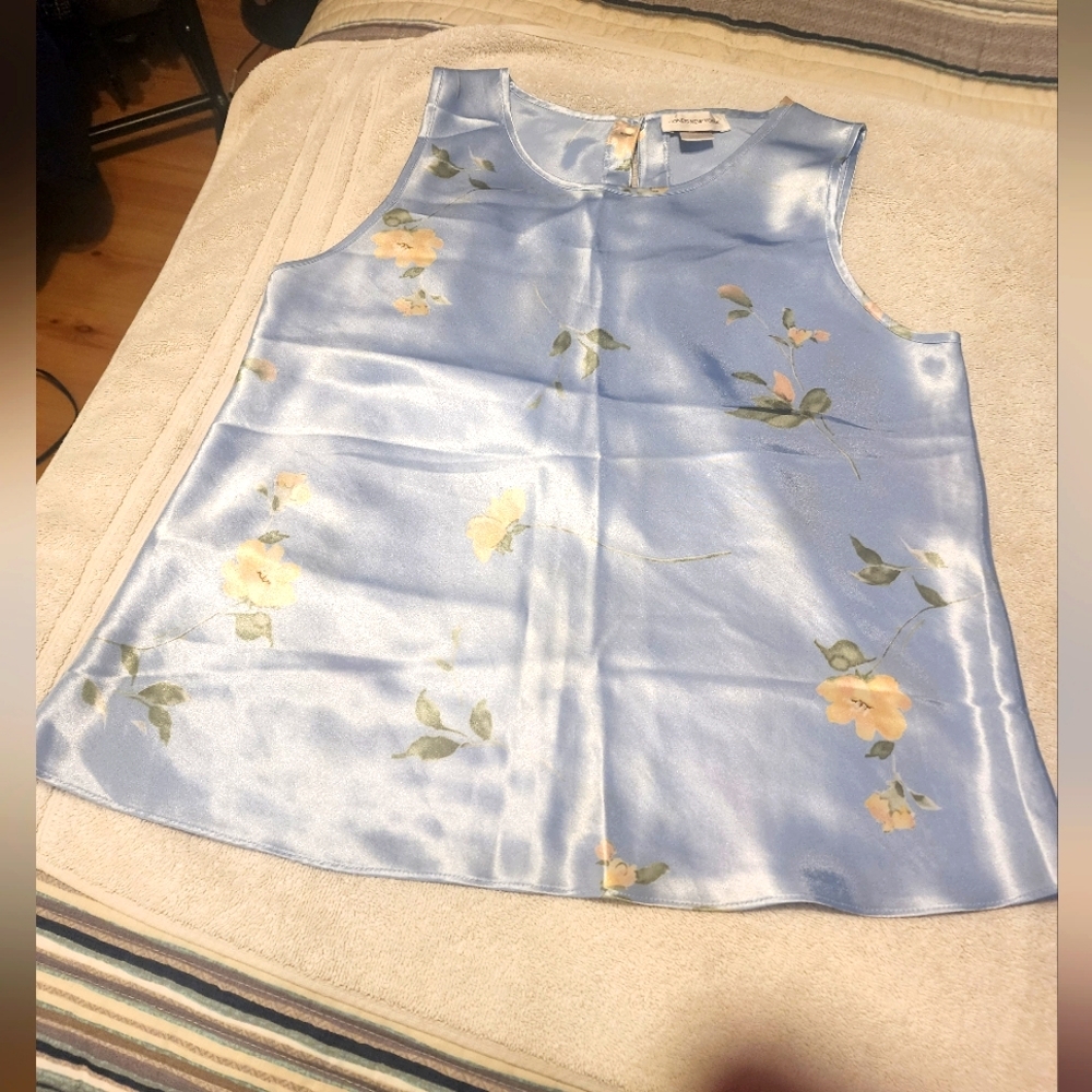 Jones New York Women's Two-Piece Pajamas - Picture 11 of 13